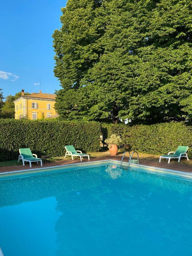 Aparthotel Palazzo Di Bagnaia Castel del Piano  Esterno foto
