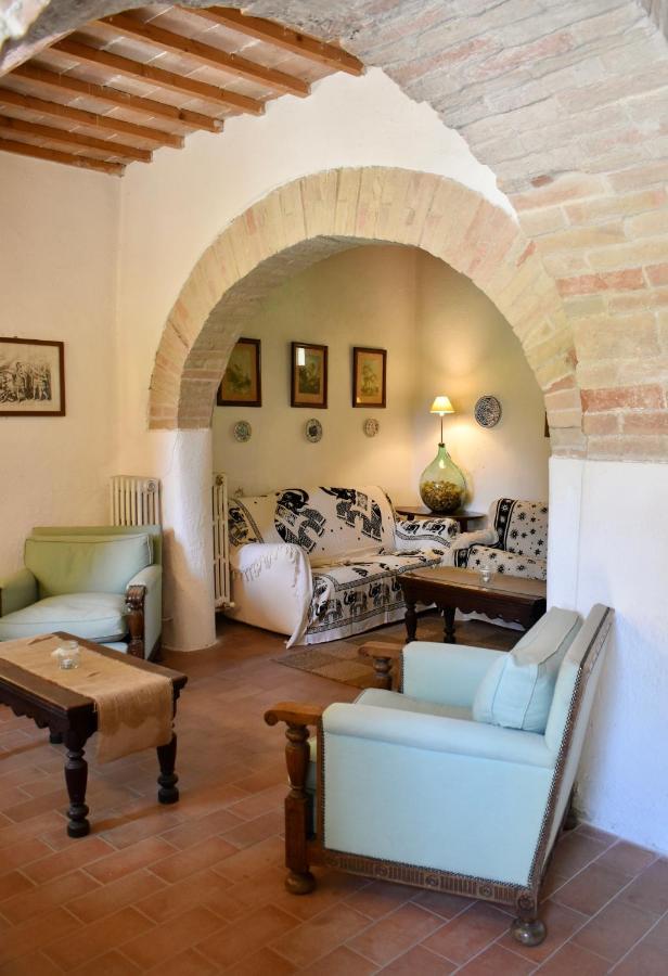 Aparthotel Palazzo Di Bagnaia Castel del Piano  Esterno foto